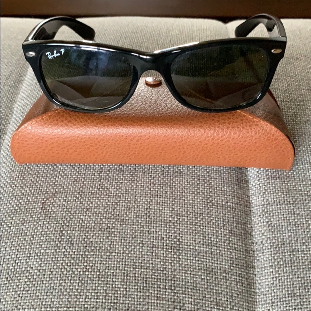 Ray Ban New Wayfarer black polarized sunglasses